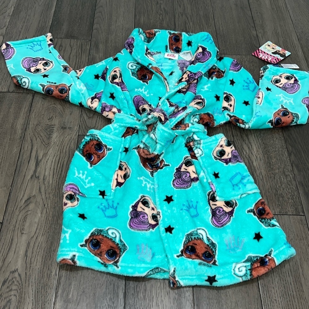 NWT L.O.L. surprise doll fleece like plush girls robe